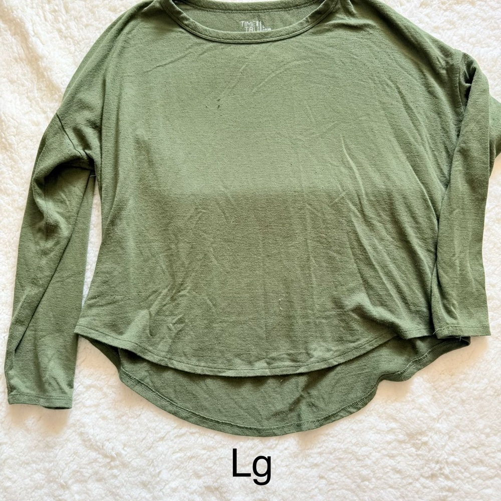 Women's Green Long Sleeve Top